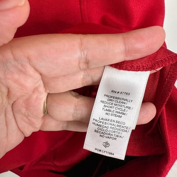 Laundry Red Pieced V-neck Mini Sleeveless Cocktail Dress Size 4 - Picture 11 of 12